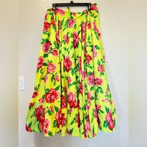 Folklorico skirt Vuelo, Falda de Ensayo Folklorico Traditional Flowers 🌺 #205